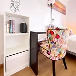 Cosy Flat Walkable Distance To Eiffel Tower