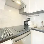 Cosy Flat Walkable Distance To Eiffel Tower